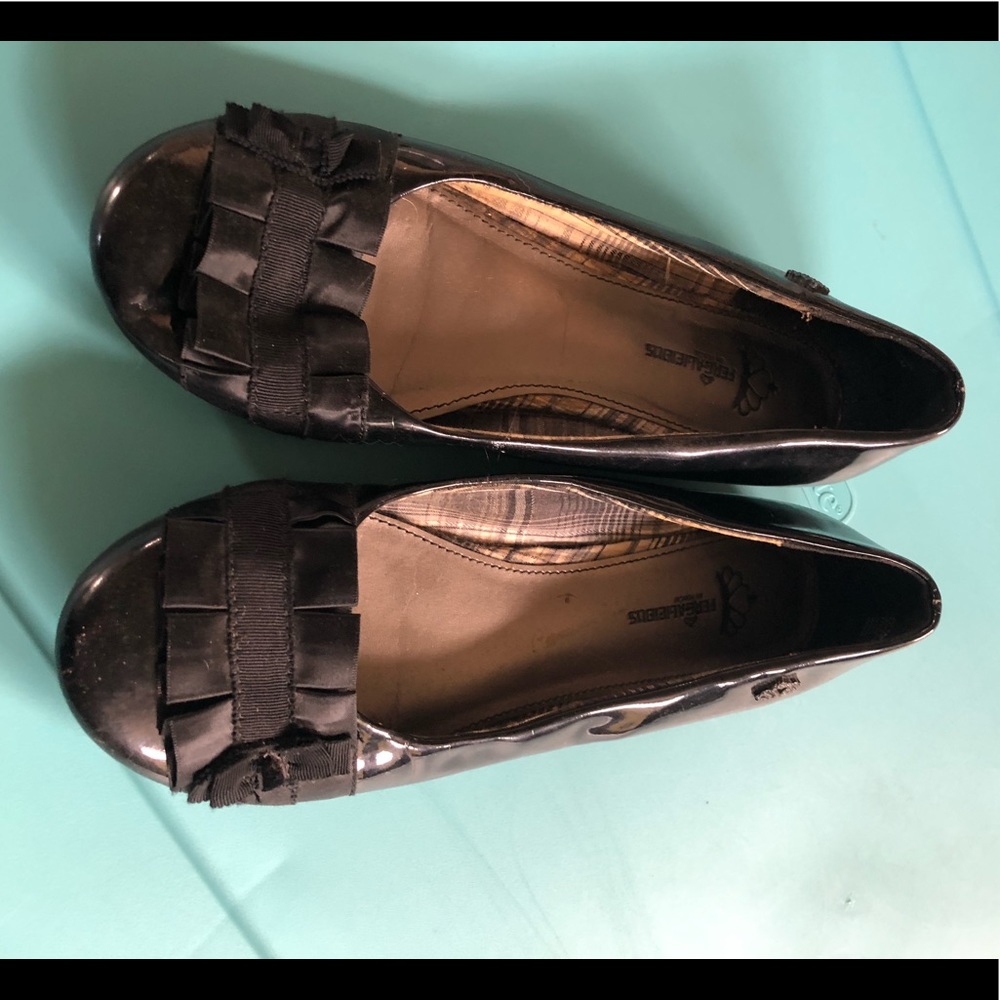 Black flats